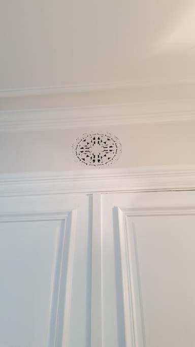 Apartment Center Of - Large Refurbished Historic Flat