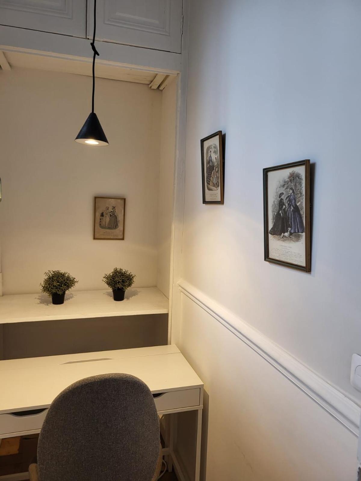 Center Of - Large Refurbished Historic Flat Apartment