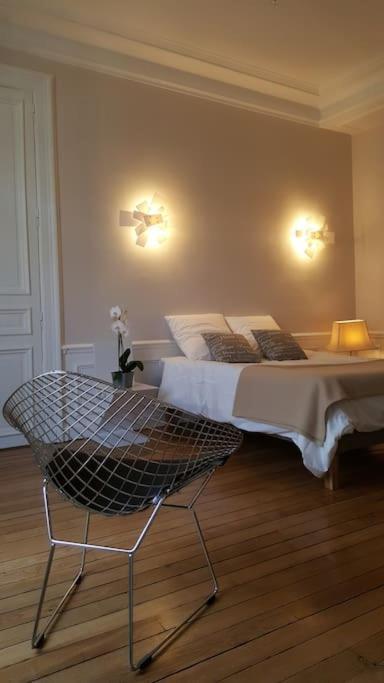 Center Of - Large Refurbished Historic Flat